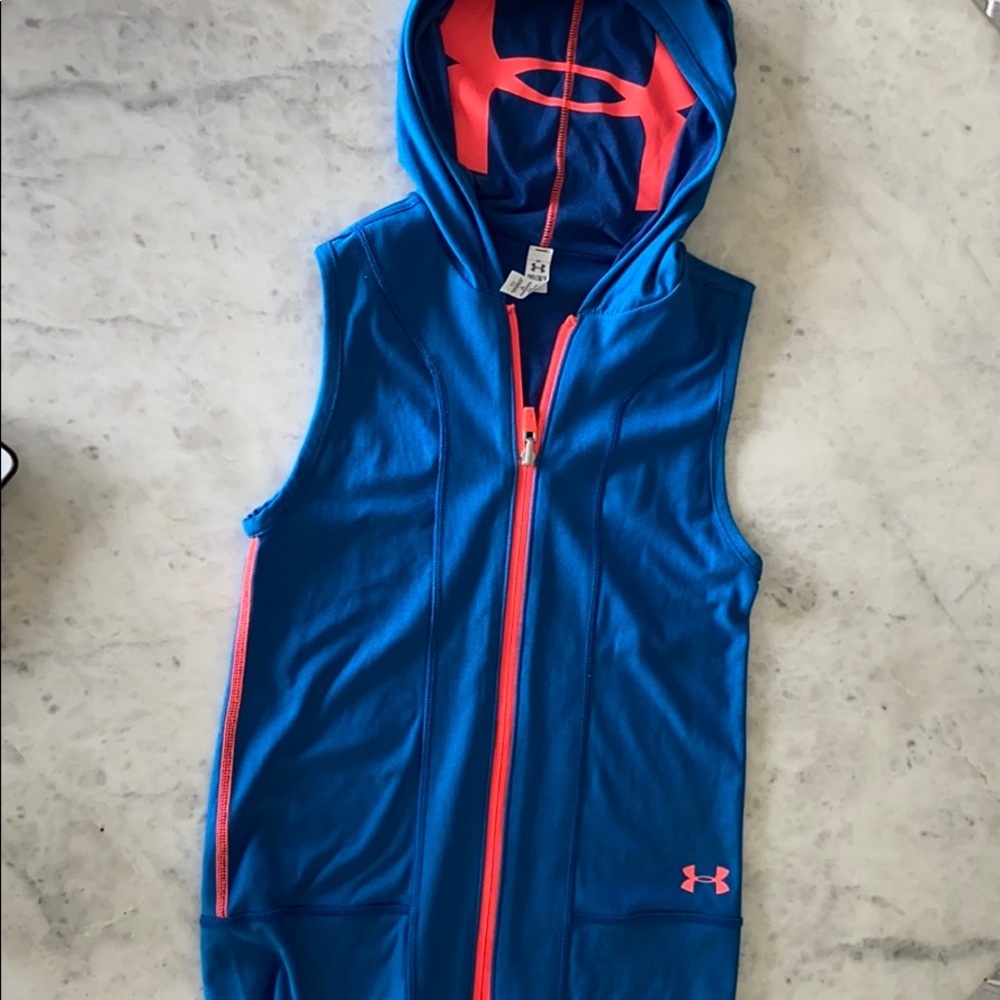 Under Armor sleeveless zip up hoodie/ vest